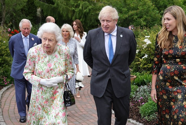 Ratu Elizabeth II bersama PM Inggris, Boris Johnson dan Sang Istri Foto: Instagram @theroyalfamily