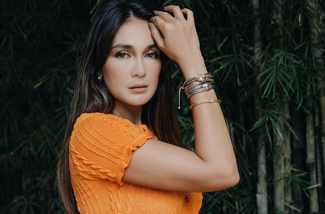 Respons Para Seleb Soal Heboh BTS Meal, Luna Maya Menahan Diri untuk Tidak Beli (891800)