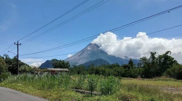 Gunung Merapi. Foto: Tugu Jogja.