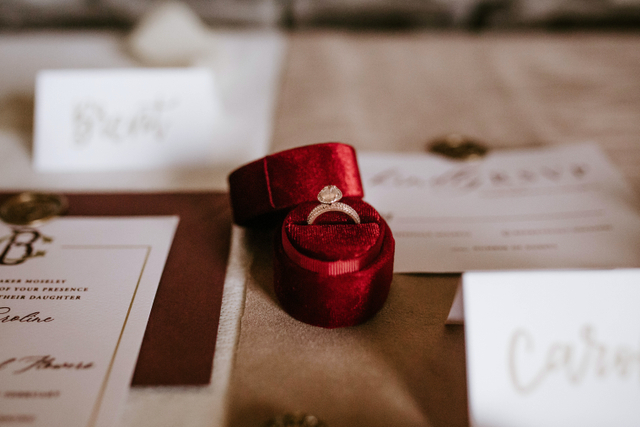 Ilustrasi Tradisi Hadiah Pernikahan di Seluruh Dunia, Unik dan Lucu! Foto: Pexels