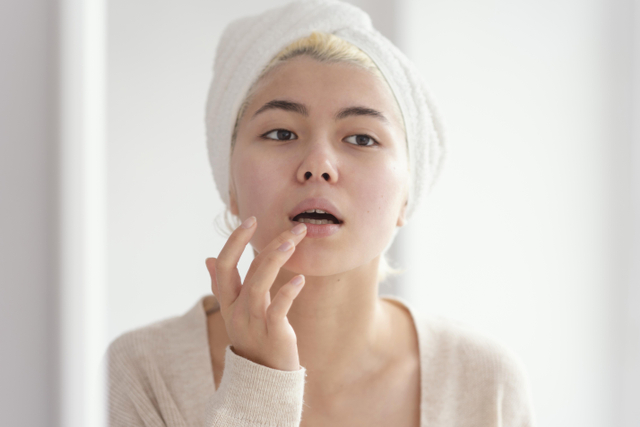 Cara Memerahkan Bibir Secara Alami yang Patut Dicoba Kaum Hawa (471751)