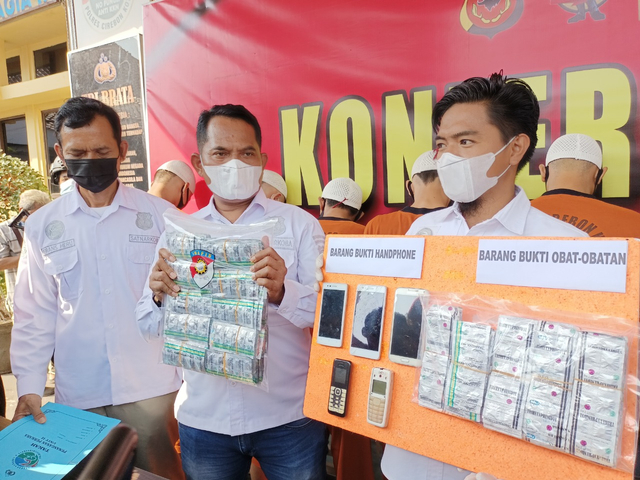 Polres Cirebon Kota berhasil mengungkap peredaran obat-obatan terlarang. (Juan)