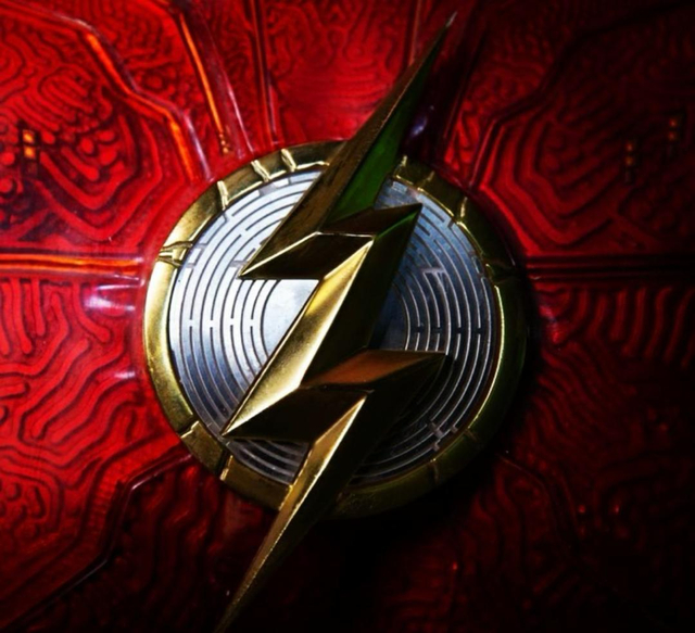 Sutradara Bocorkan Detail Kostum The Flash yang Terbaru (58465)