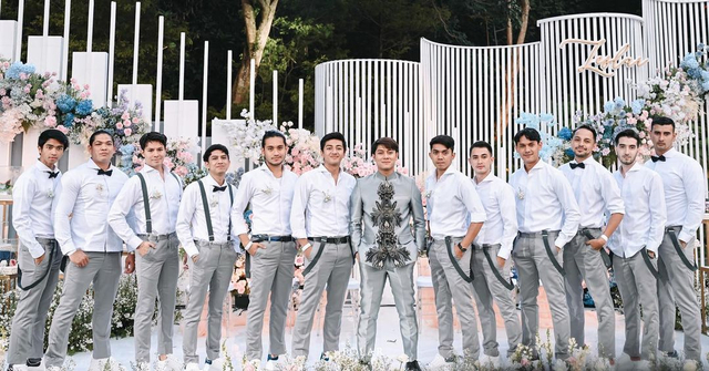 Rizky Billar dan para groomsmen di acara lamarannya pekan lalu. Foto: Instagram @rizkybillar
