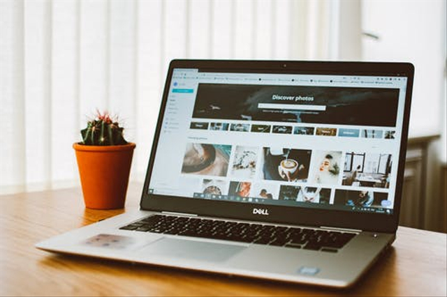 mengubah ukuran foto dengan cara resizefoto di laptop dengan mudah. Foto: dok. https://www.pexels.com/
