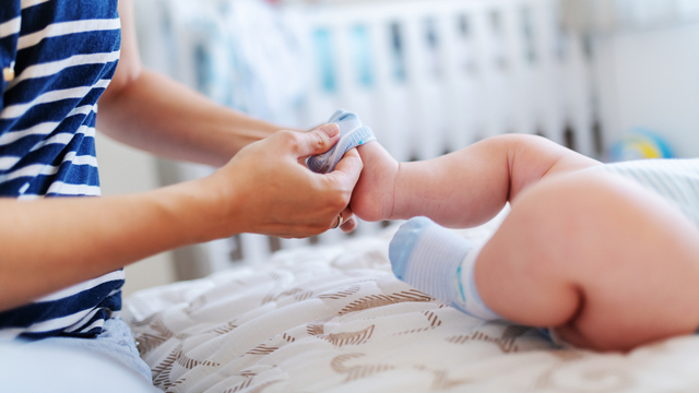 Kaus kaki bayi. Foto: Shutter Stock