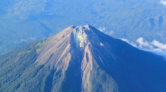 Fakta Geologis Menarik Gunung Api Ebulobo, Flores (9452)