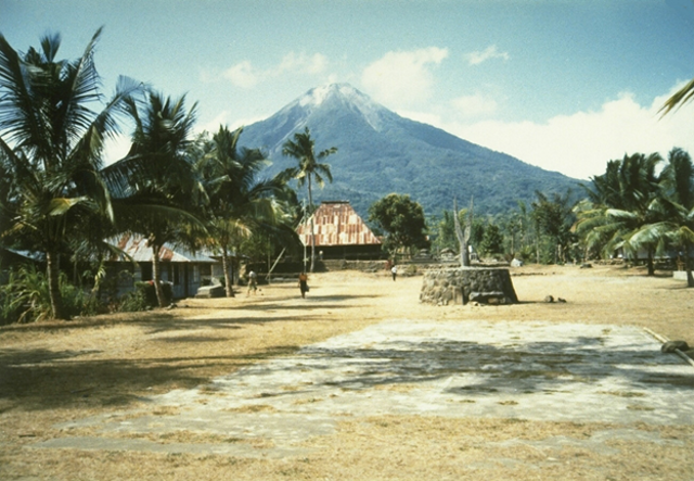 Fakta Geologis Menarik Gunung Api Ebulobo, Flores (9451)