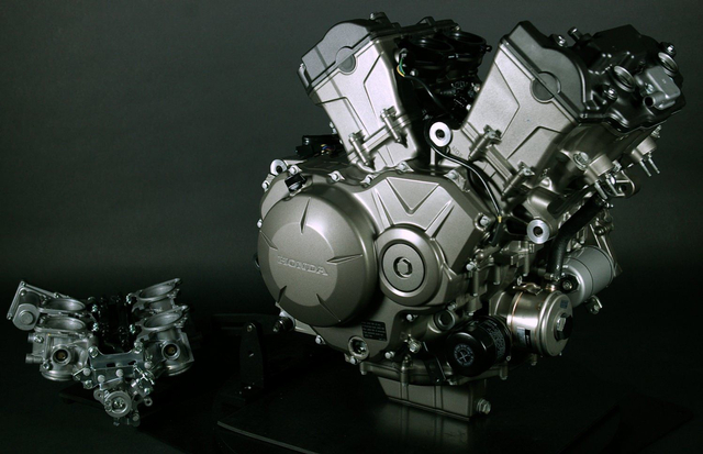Jegal Ducati, Honda Siapkan Moge Bermesin V4 di 2023, Apa Modelnya? (580258)