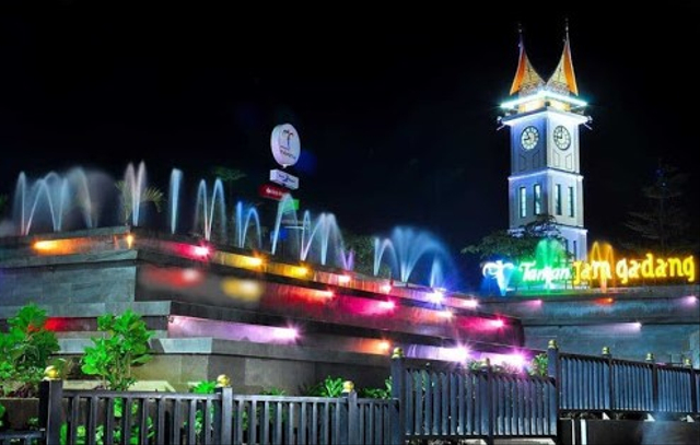 Wisata Jam Gadang Bukittinggi, Sumatera Barat. Foto: bukittinggi.go.id
