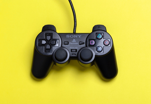 Ilustrasi PS2 Sumber: Stas Knop from Pexels