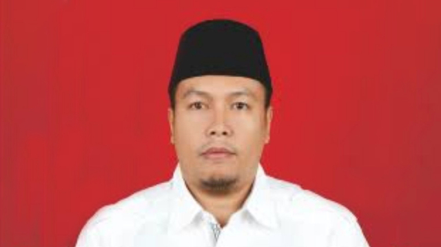 Wakil Ketua III DPRD Kabupaten Karawang Deden Rahmat. Foto: Dok. Istimewa