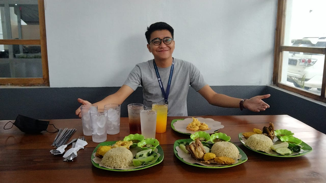 Nasi Tempong Mak Ela: Nyobain Makanan Khas Banyuwangi di Lampung (7)