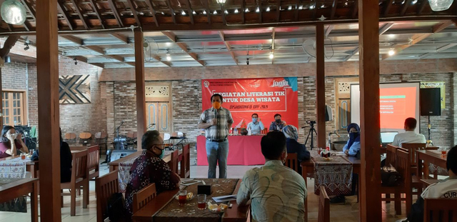 Literasi TIK untuk pengelola desa wisata di Yogyakarta guna pulihkan perekonomian terdampak pandemi corona. Foto: Len/Tugu Jogja