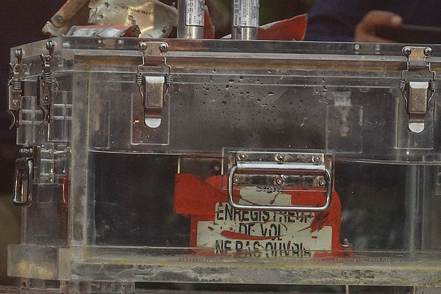 Black Box Pesawat, Ini Fakta dan Fungsi Pentingnya (588831)