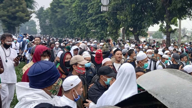 Simaptisan Habib Rizieq di kawasan Fly Over Pondok Kopi, Jakarta Timur. Foto: Dok. Istimewa