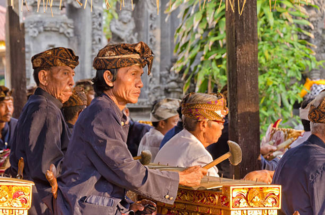 5 Alat Musik Tradisional Indonesia yang Terkenal hingga ke Mancanegara (2449)