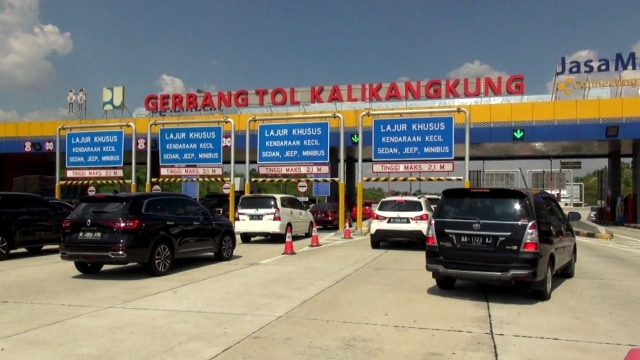Gerbang Tol Kalikangkung. (Foto: Afiati Tsalitsati/kumparan)