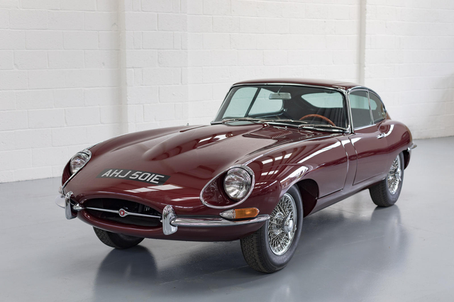 Jaguar E-Type yang dikonversi jadi listrik. Foto: dok. Electrogenic