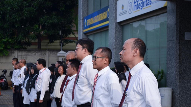 Pegawai KPP Pratama Jakarta Kembangan, foto diambil oleh Yusnita Rahmadiani