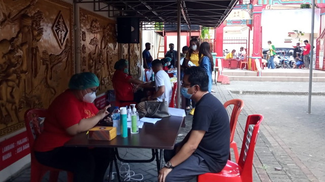 Masyarakat Kota Manado antusias mengikuti vaksinasi COVID-19