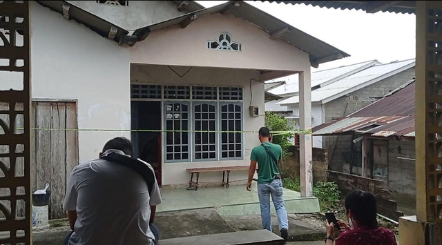 Kondisi terkini rumah terduga teroris di Pangkalpinang telah di pasang police line.