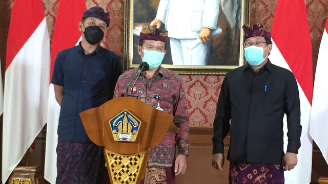 WNA di Bali yang Langgar Prokes selama PPKM Darurat Langsung Dideportasi  (346260)