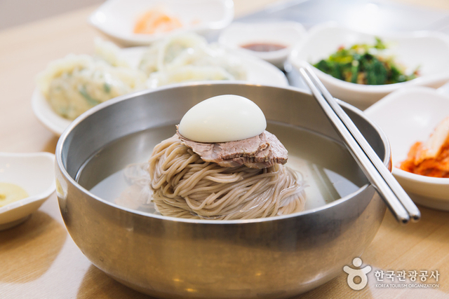 Makanan Khas Korea, Ini 7 Menu Populer dan Menggugah Selera (6942)