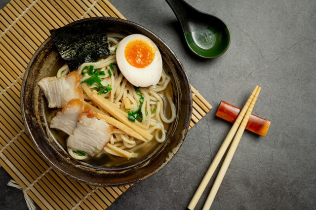 Makanan Khas Jepang, 5 Menu Ini Jadi Favorit Orang Indonesia | kumparan.com