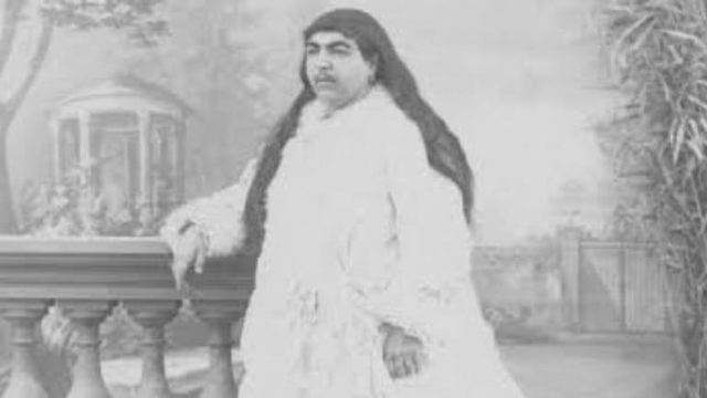 Putri Esmat Al-Dowleh dengan kumis dan alis tebal jadi simbol kecantikan di Persia abad 19. Foto: Istimewa