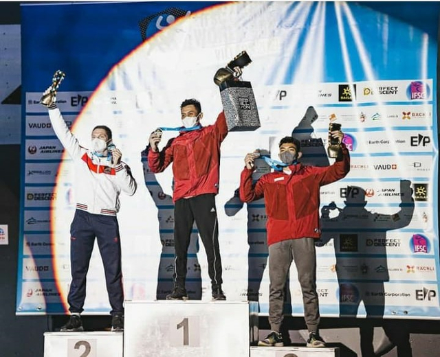 Veddriq Leonardo meraih medali emas di IFSC Climbing Worldcup Villars 2021, tepatnya di Villars, Switzerland. Foto: Instagram @planet_climber