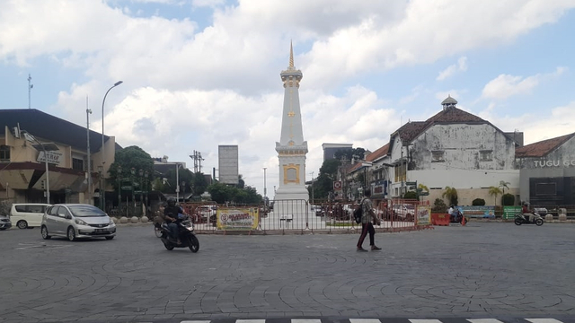 Suasana Kota Yogyakarta di hari pertama PPKM Darurat. Foto: Arfiansyah Panji Purnandaru/kumparan