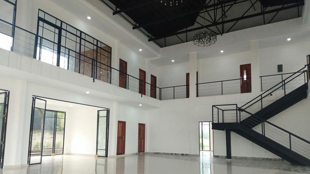Gedung Co Creative Space di Teluk Bakau, Bintan yang sedang persiapan untuk menjadi wadah kreatif bagi millenial. Foto: Milyawati/kepripedia.com