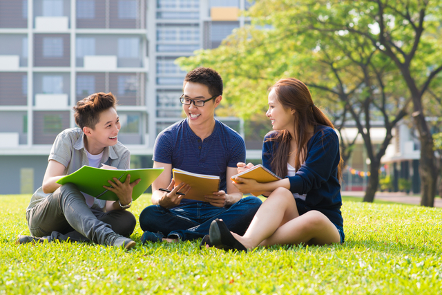 Tahun ajaran baru segera tiba! Kira-kira apa ekspektasimu saat masuk ke jenjang universitas? Foto: Shutterstock.