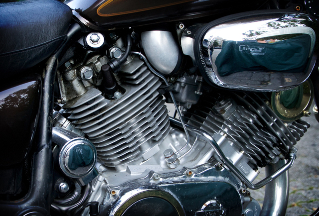 Ilustrasi Kepala Silinder Sepeda Motor (Foto: Pixabay)