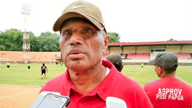 Boaz Solossa Curhat Soal Pemutusan Kontrak oleh Persipura (77676)