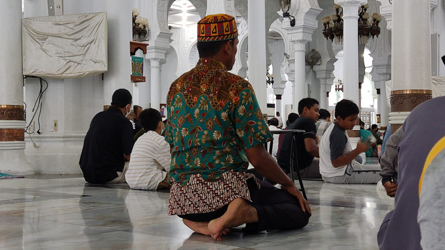 Foto: Salat Jumat di Masjid Raya Baiturrahman Banda Aceh saat Pengetatan PPKM (325866)