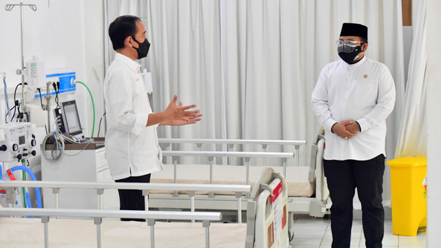 Presiden Joko Widodo hadiri peresmian RS Darurat Asrama Haji Pondok Gede. Foto: Dok. Agus Suparto - Presidential Palace