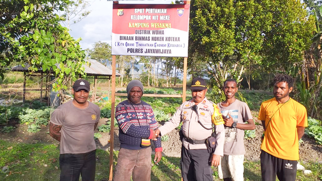 Noken Koteka menjadi program unggulan Polda Papua dalam meningkatkan ekonomi warga. (Dok Humas Polda Papua) 