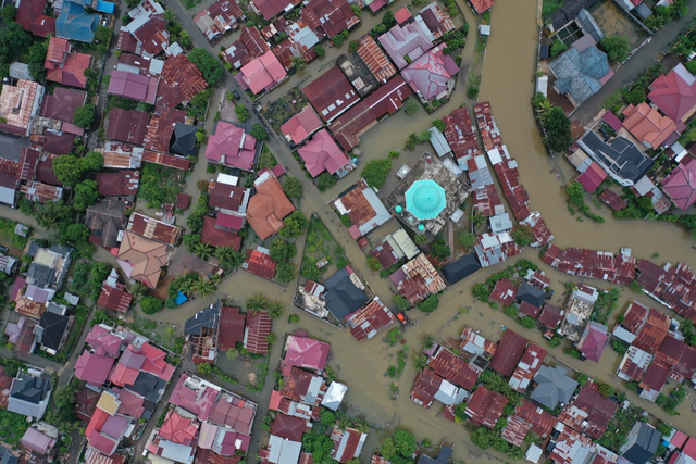 Video: Diguyur Hujan Deras, Permukiman Warga di Aceh Besar Terendam Banjir (93164)