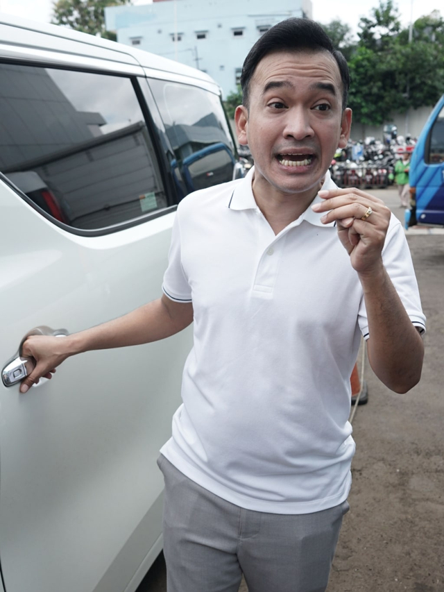 Presenter Ruben Onsu saat ditemui di kawasan Tendean, Jakarta, Rabu, (19/2). Foto: Ronny