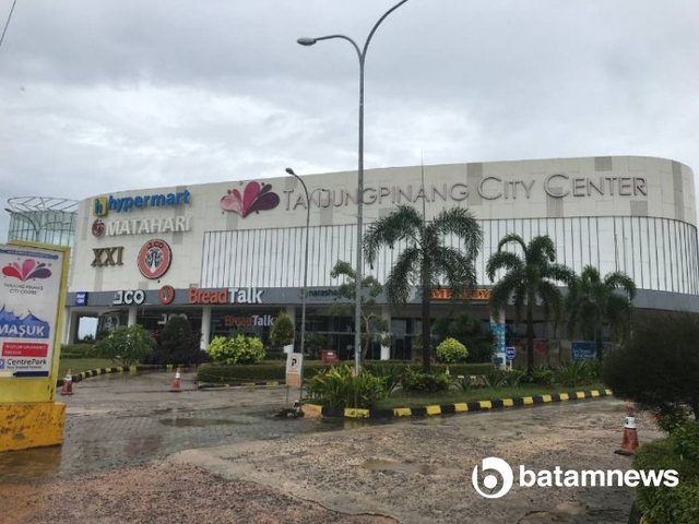 Mall satu-satunya di Kota Tanjungpinang tutup imbas PPKM Darurat (Foto:Yude/Batamnews)