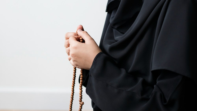 Ilustrasi doa minta jodoh bagi wanita. (Dok Freepik)