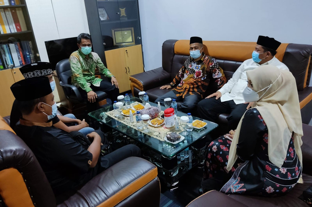 Sambut Jenazah Septia Ulfa Lestari, Istri Gubernur: Masyarakat Aceh Berduka (243273)