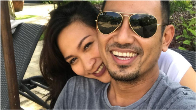 11 Tahun Menikah, 5 Potret Mesra Rio Febrian dan Sabria Kono yang Beda Keyakinan (386147)