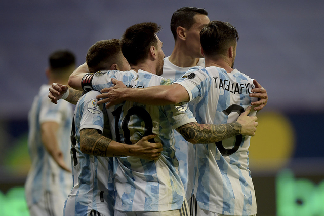 Usai Euro dan Copa America, Timnas Italia Akan Menghadapi Timnas Argentina? (750354)