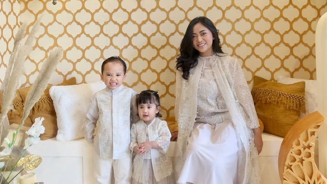 Rachel Vennya dan anak-anaknya. Foto: Instagram @rachelvennya