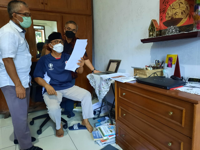 Saat Sakit COVID-19 Nurcholis MA Basyari Berjuang Masuk S3 Fikom Unpad (371080)