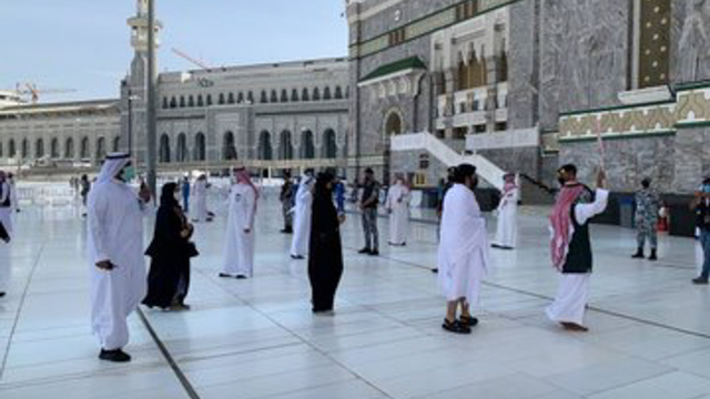 Jemaah Haji 2021 Mulai Berdatangan ke Masjidil Haram, Begini Suasananya (274941)
