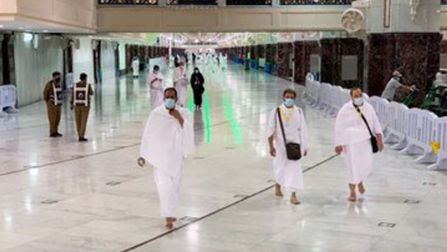 Jemaah Haji 2021 Mulai Berdatangan ke Masjidil Haram, Begini Suasananya (274949)